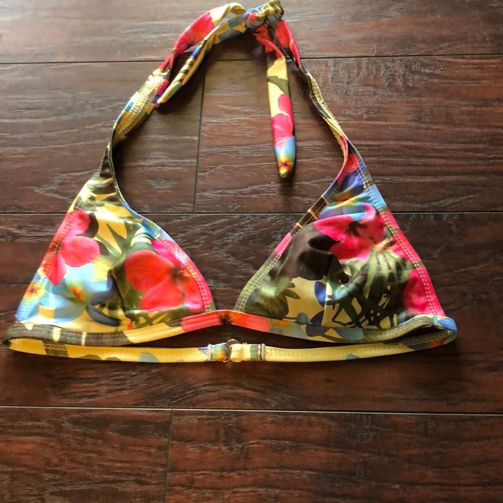 Bikini top